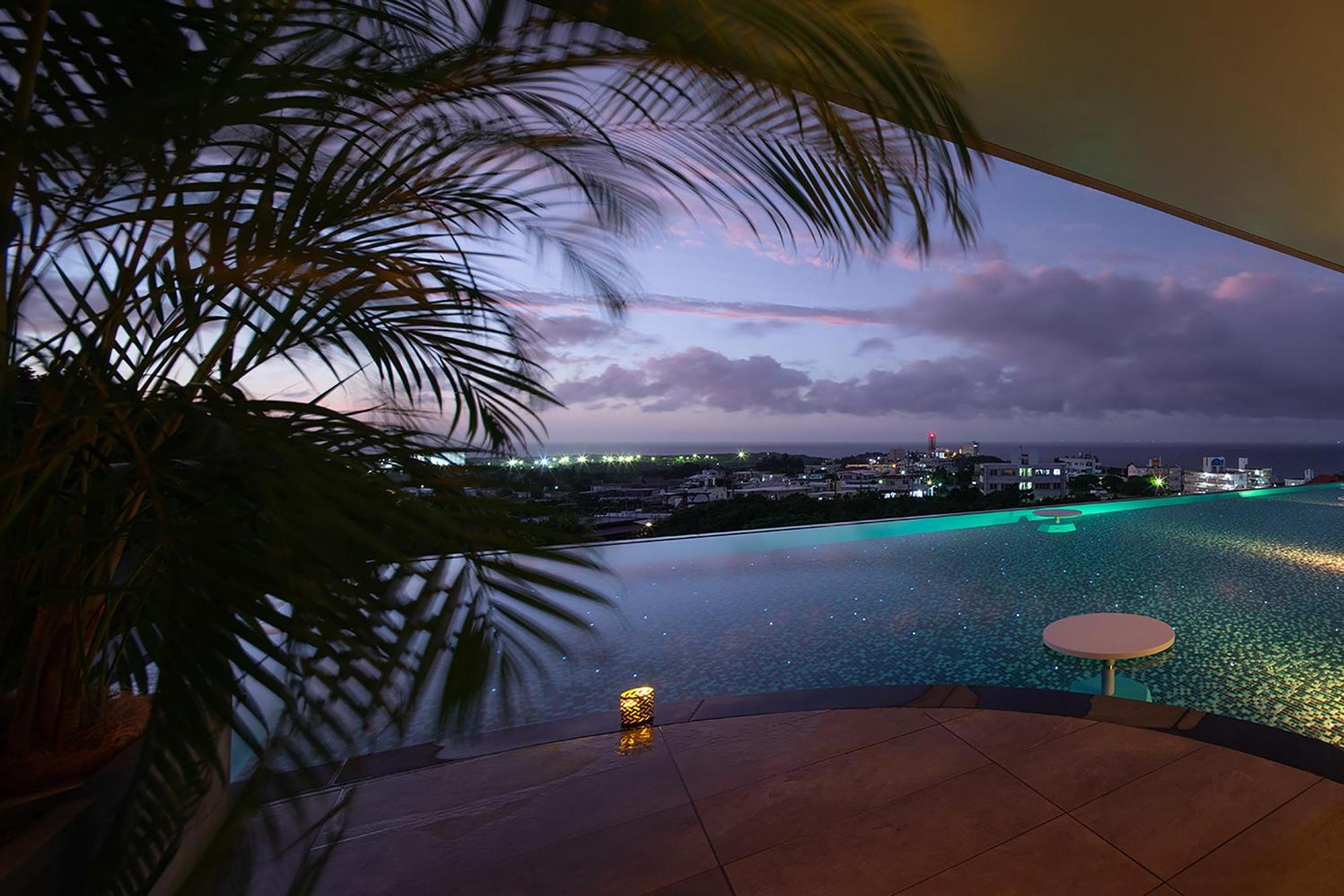 Glamday Style Okinawa Yomitan Hotel & Resort Exteriör bild