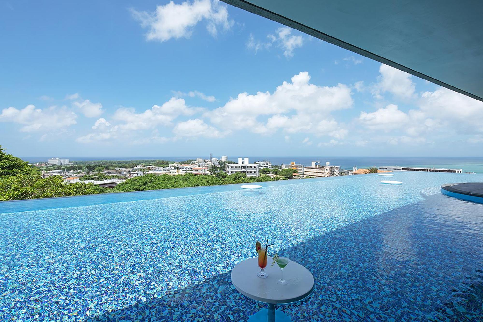 Glamday Style Okinawa Yomitan Hotel & Resort Exteriör bild